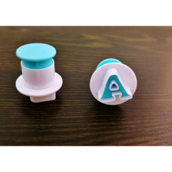 Stanzformen 2 cm Buchstaben und Ziffern 36 Stück