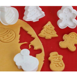 Wykrawaczki z tłoczkiem PME 3 szt. MINI ŚNIEŻYNKI