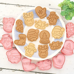 Wykrawaczki z tłoczkiem 8 szt. Świąteczne ze stemplem wzór 1