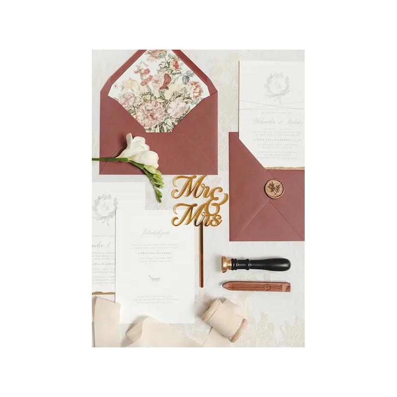 Goldener Plexiglas-Hochzeitsaufsatz für Mr und Mrs