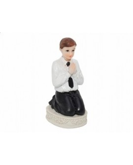 Figurka KOMUNIA Chłopiec 11 cm klęczący