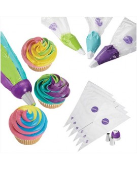 Wilton triple coupler sada with tips and bags – 9 ks