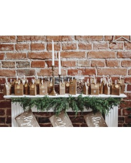 Adventný kalendár s 24 papierovými domčekmi KRAFT