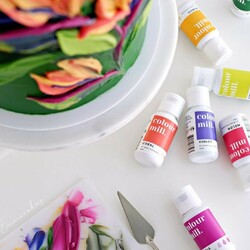 Witamy wiosennie z kolorową nowością!
Kolekcja Tropikalna @colour.mill gotowa do wysyłek 🍇🍉🥭🥝
Mango Kiwi Arbuz Fiolet Fuksja Koral
Czy skusisz się na któryś kolor? 😊

#colourmill #tropicalcolours #cake2022